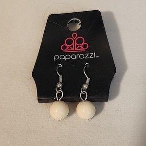 NWT Paparazzi Cream Ball Dangling Earrings